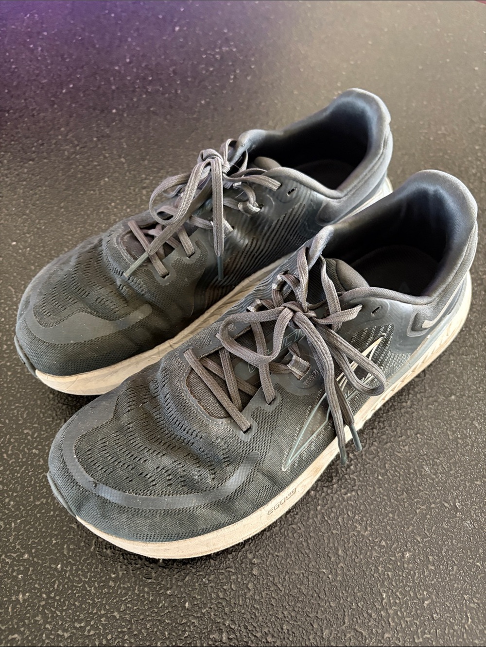 Altra Paradigm 7